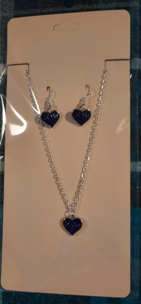 Yes Necklace Set